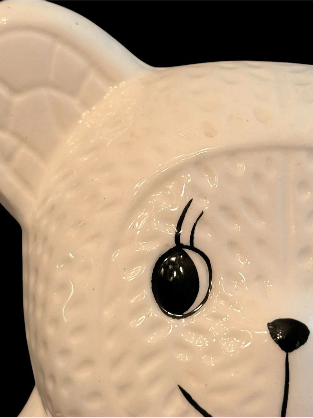 Vintage Embossed Bear Vase/Planter Decor - Picture 2 of 10